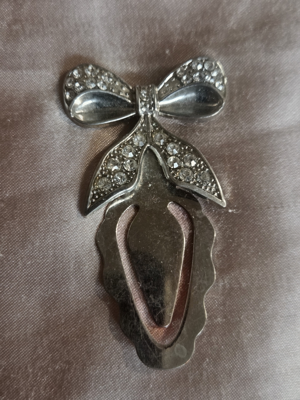 Vintage Swarovski Silver Tone Bow With Crystals Bookmark
